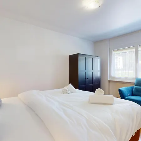 One-bedroom In A Quiet Neighborhood Lejlighed
